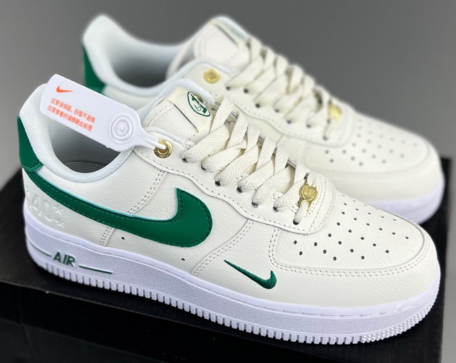 Women Air Force 1 073